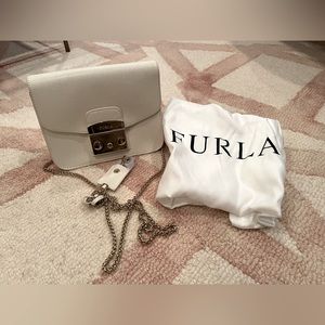 Furla Metropolis White Chain bag